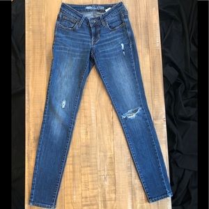 Old Navy Rockstar Low Rise Skinny Distressed Jeans